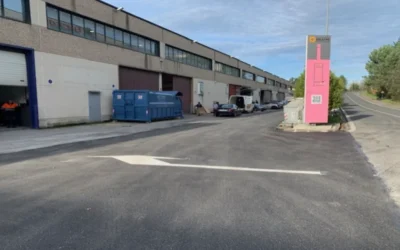 La asociación repara el asfaltado de varios viales del Polígono con ayuda del Ayuntamiento de Galdakao